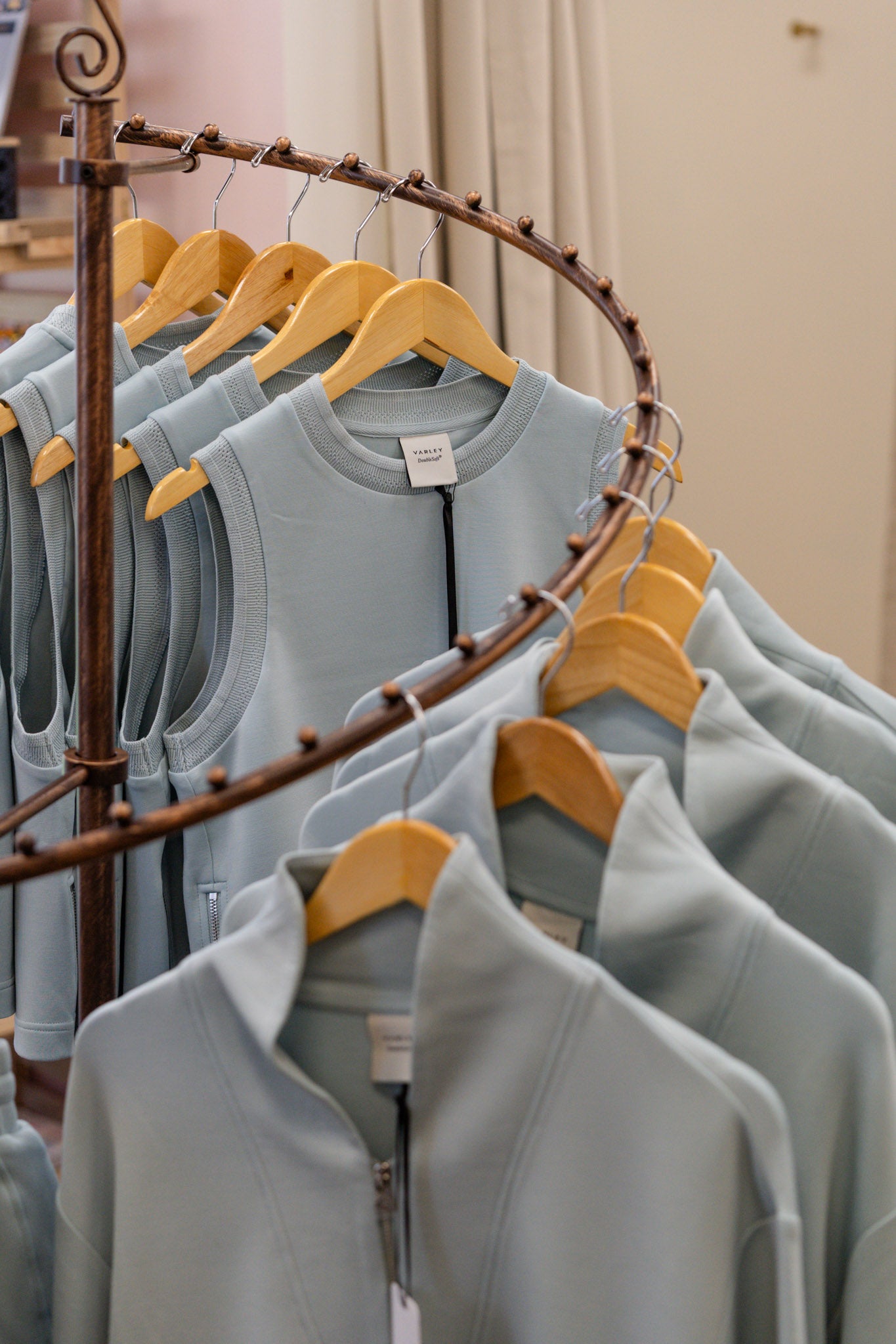 Shea crop tank by Varley