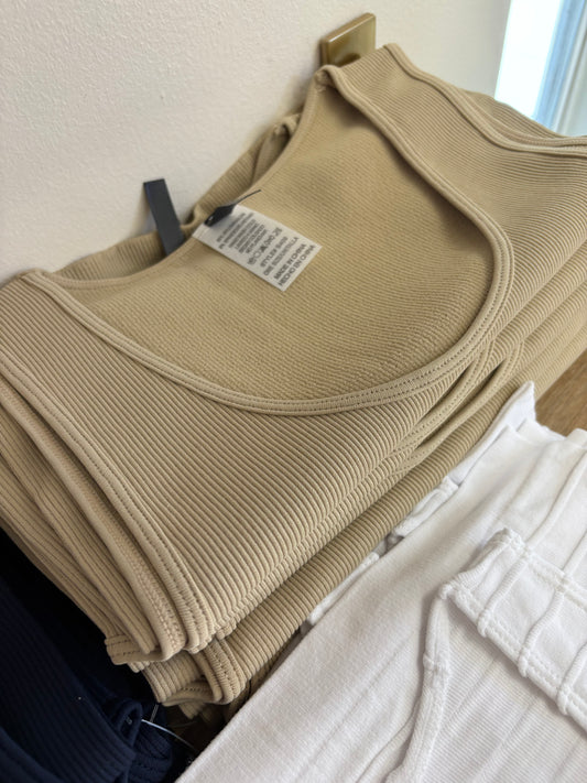 Nude/Beige Tank Stop One size Sugar Lips