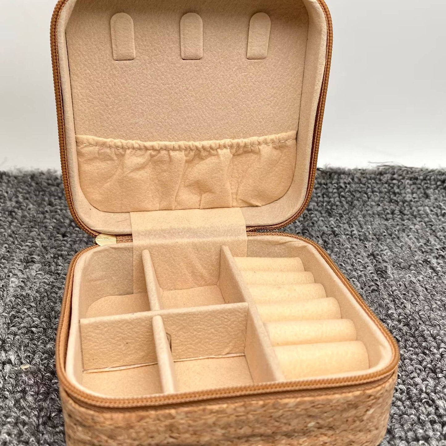 Vintage Crushed Wood Grain PU Leather Jewelry Storage Box: B