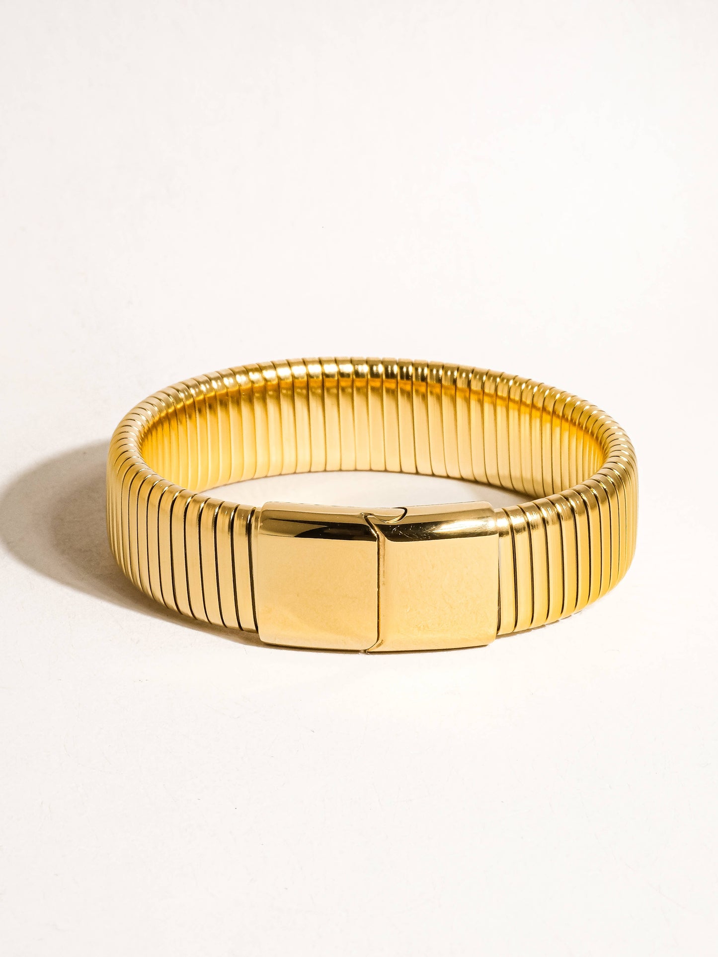 Christel 18K Gold Non-Tarnish Stripe Bold Bangle