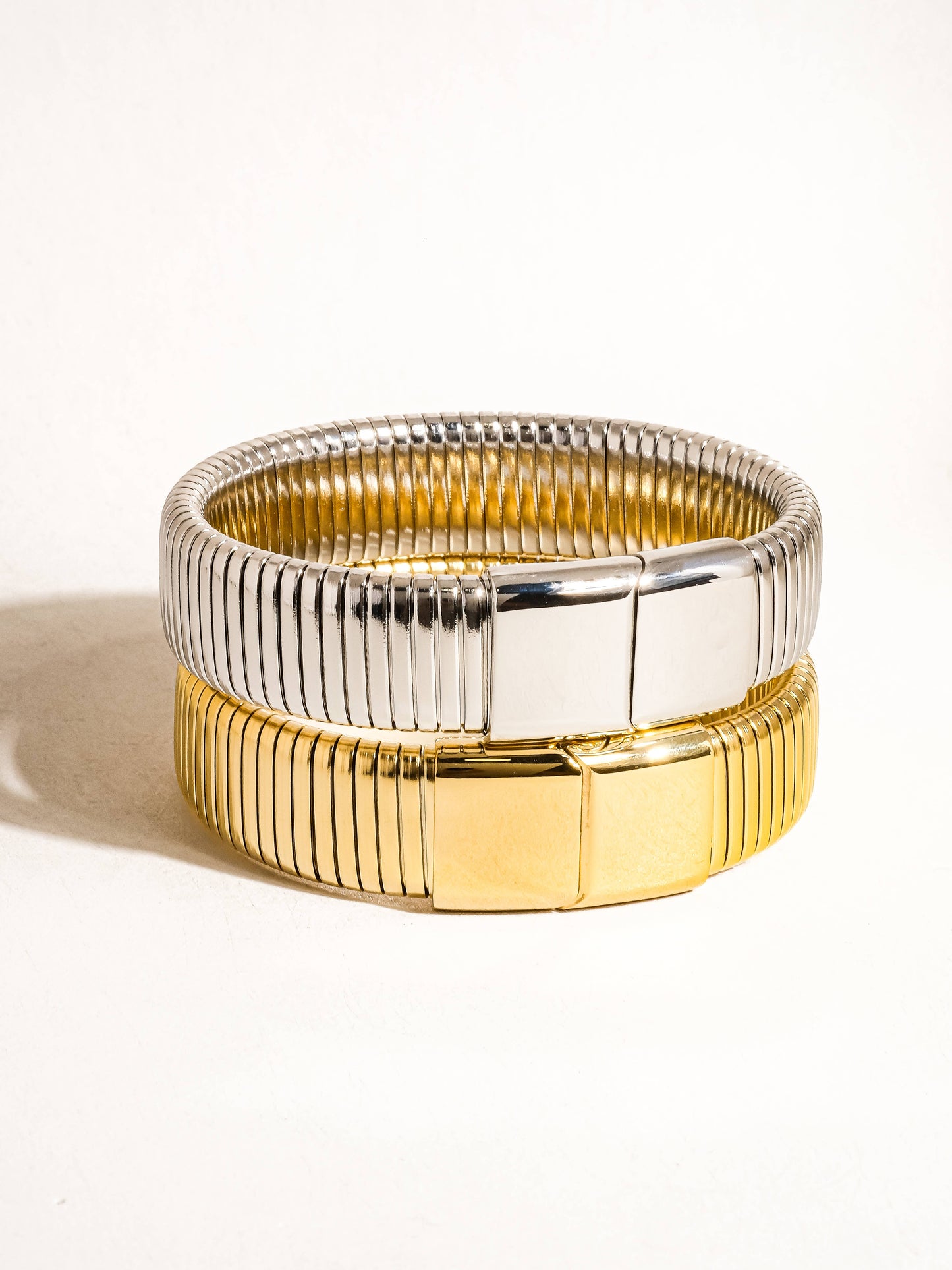 Christel 18K Gold Non-Tarnish Stripe Bold Bangle