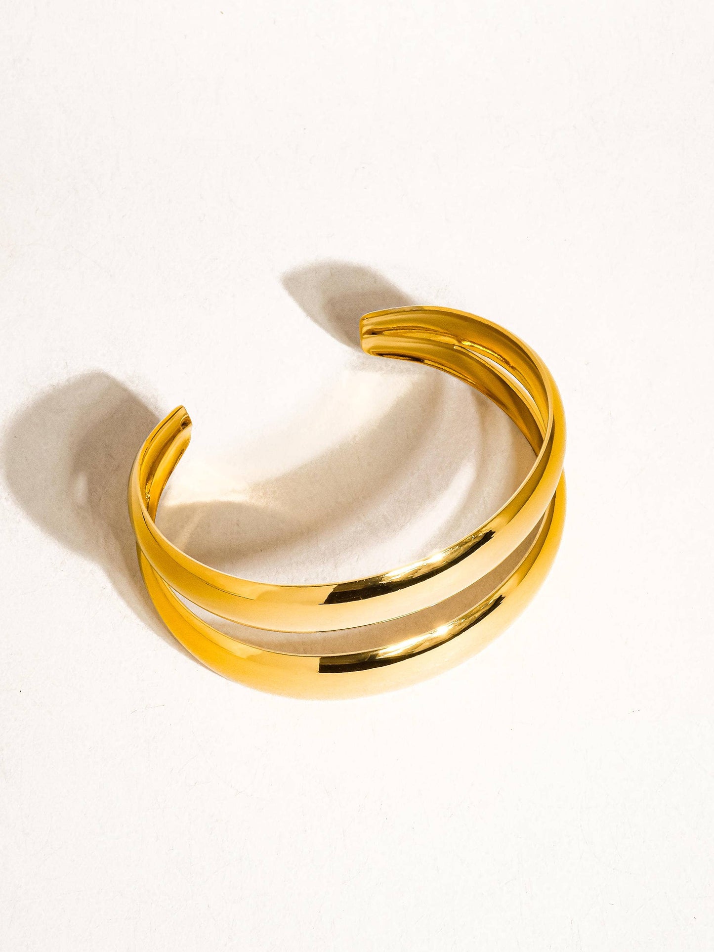 Ronan 18K Gold Non-Tarnish Layered Round Bangle